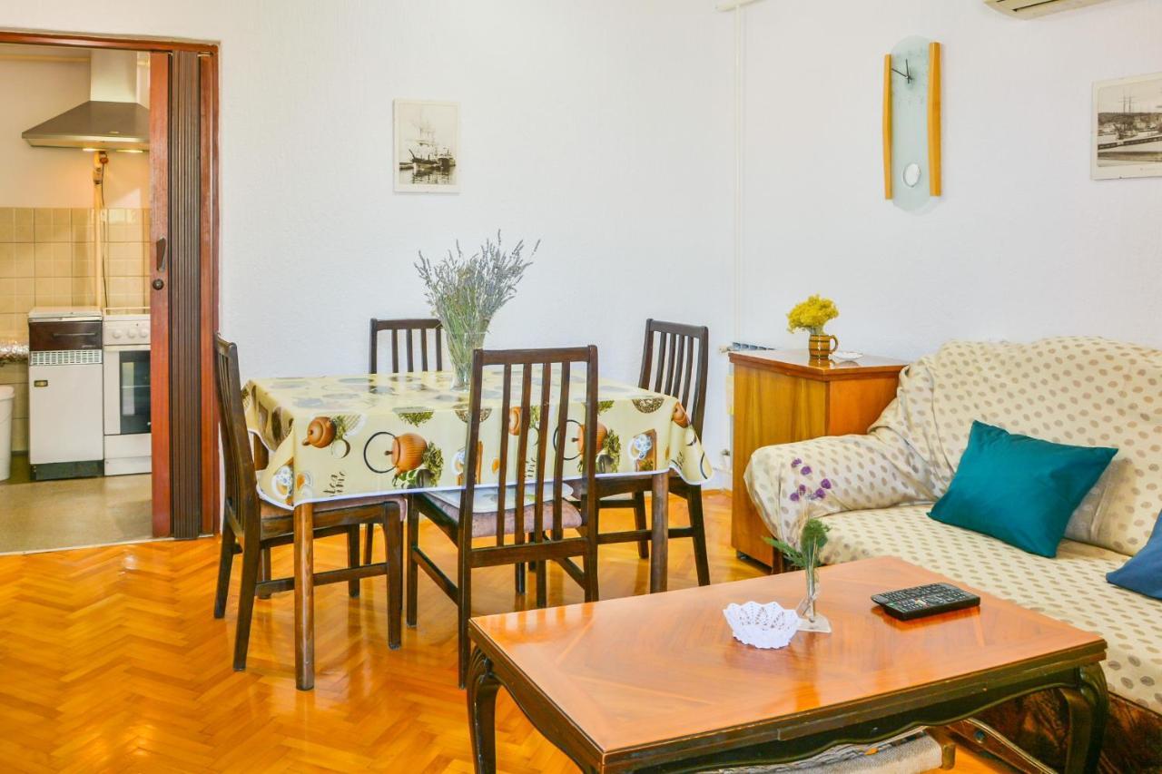 Appartement Anka Prpic à Senj  Extérieur photo